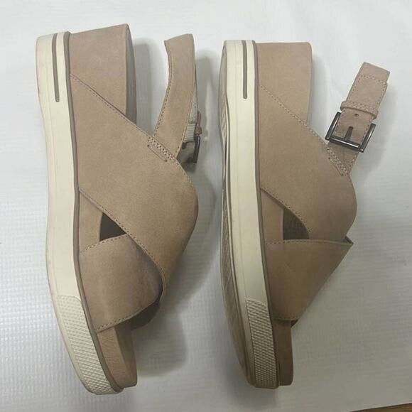 EILEEN FISHER CRISSCROSS WEDGE SIZE 8 - Picture 5 of 6